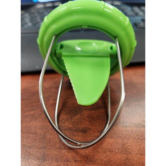 Kiwi or Mango slicer and peeler - Picture 3 of 4